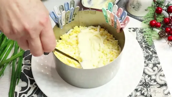 Яйца и майонез
