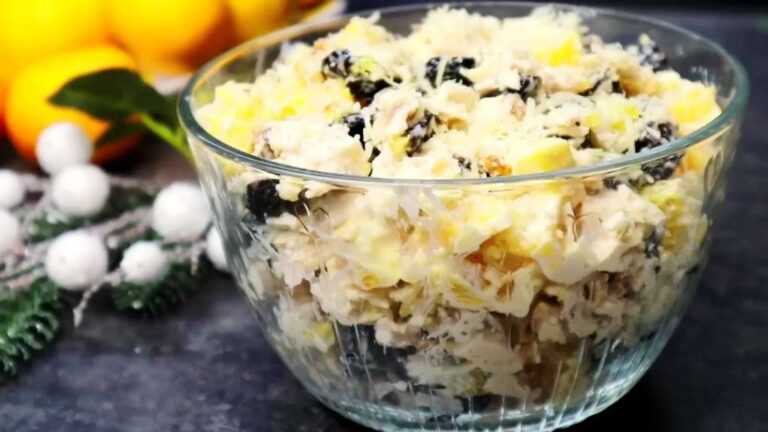 Салат с курицей и апельсином Новогодний Поцелуй