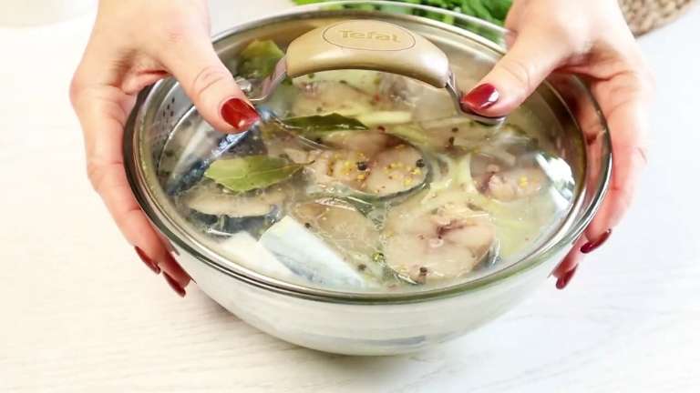 Малосольная скумбрия кусочками с уксусом и луком 6 Малосольная скумбрия кусочками с уксусом и луком