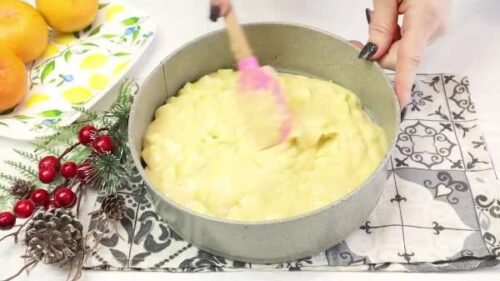 Сколько выпекать шарлотку
