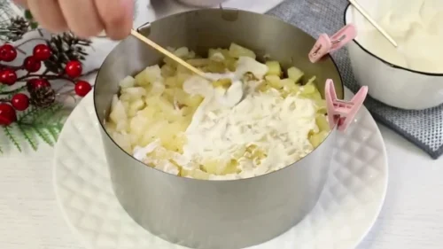 Слой ананасы майонез