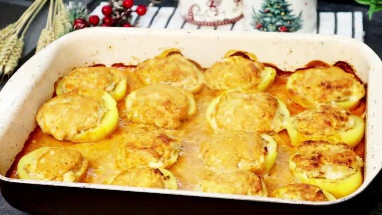 Фаршированный картофель с фаршем в духовке — простой рецепт из детства