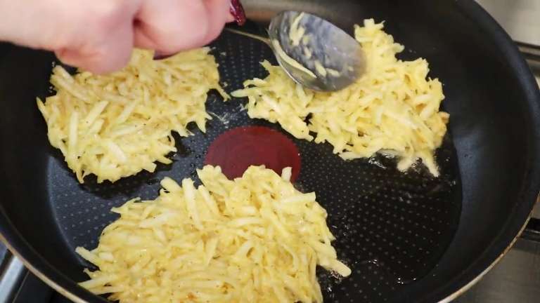 Деруны из корня сельдерея без картофеля: пошаговый рецепт