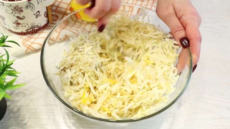 Деруны из корня сельдерея без картофеля: пошаговый рецепт