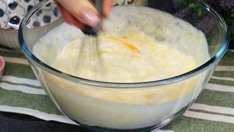 Нежные блинчики на кефире с манкой