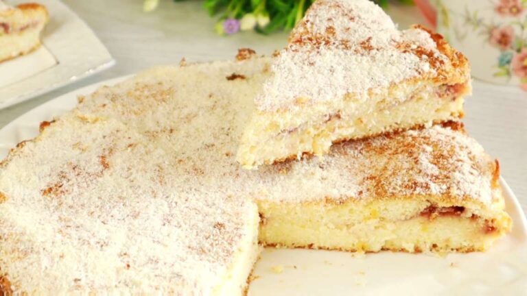 Творожная запеканка к чаю с кокосом и лимонной цедрой
