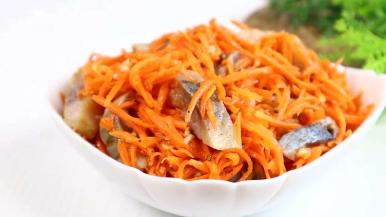 Салат из моркови по-корейски с селедкой