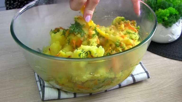 Постная картофельная запеканка с грибами в духовке