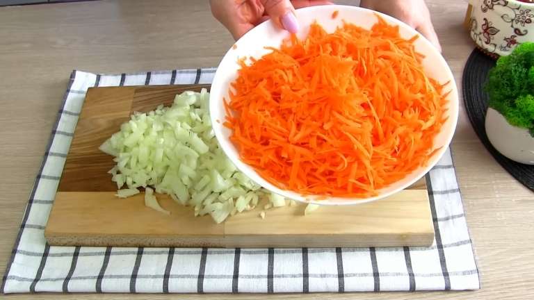 Постная картофельная запеканка с грибами в духовке