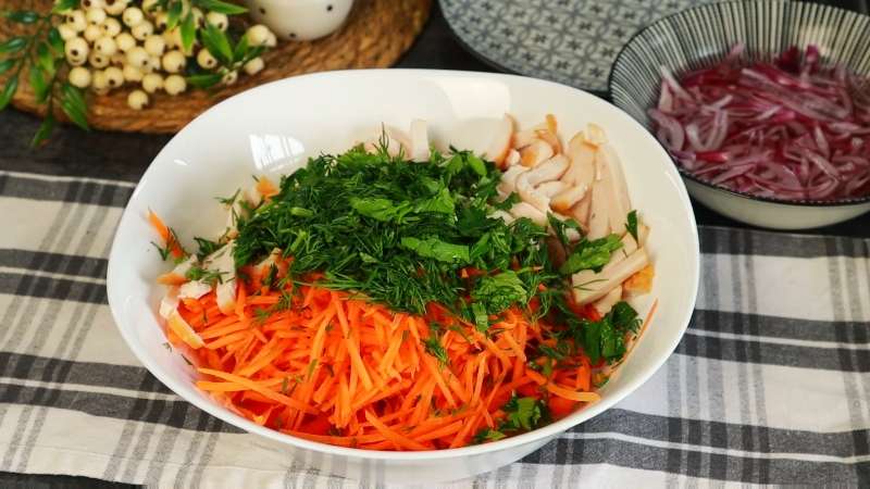 Салат «Султан» рецепт с курицей и маринованным луком
