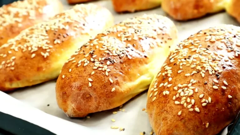 Пиріжки сирне тісто з картоплею і куркою